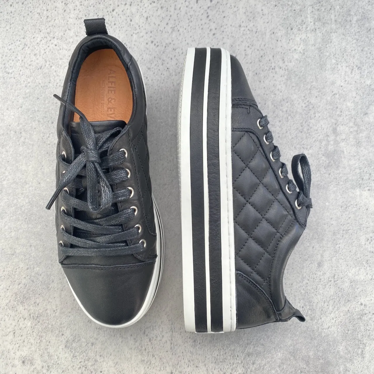 A&E Odessa - ONLINE ONLY, Size 40