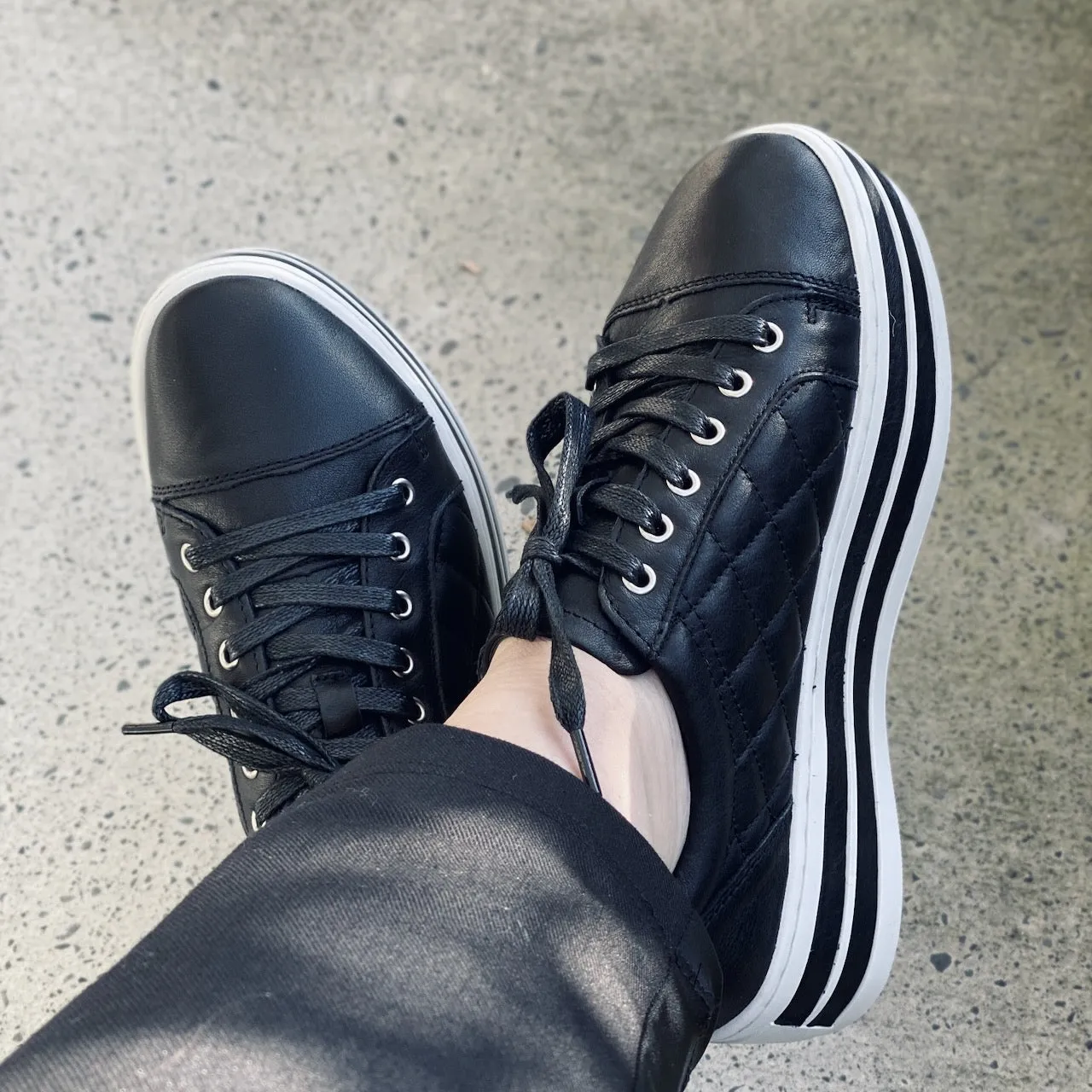 A&E Odessa - ONLINE ONLY, Size 40