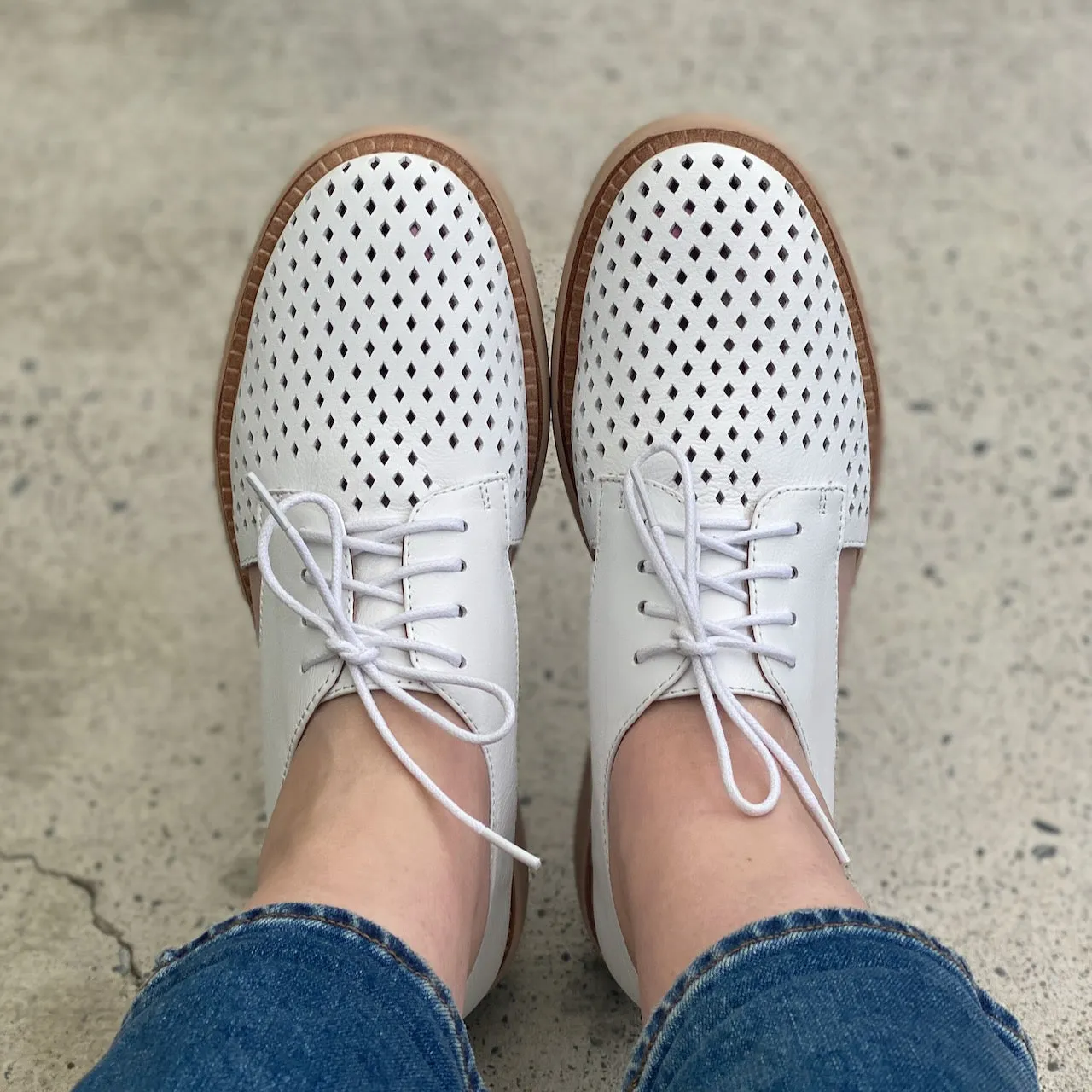 A&E Treacle - ONLINE ONLY