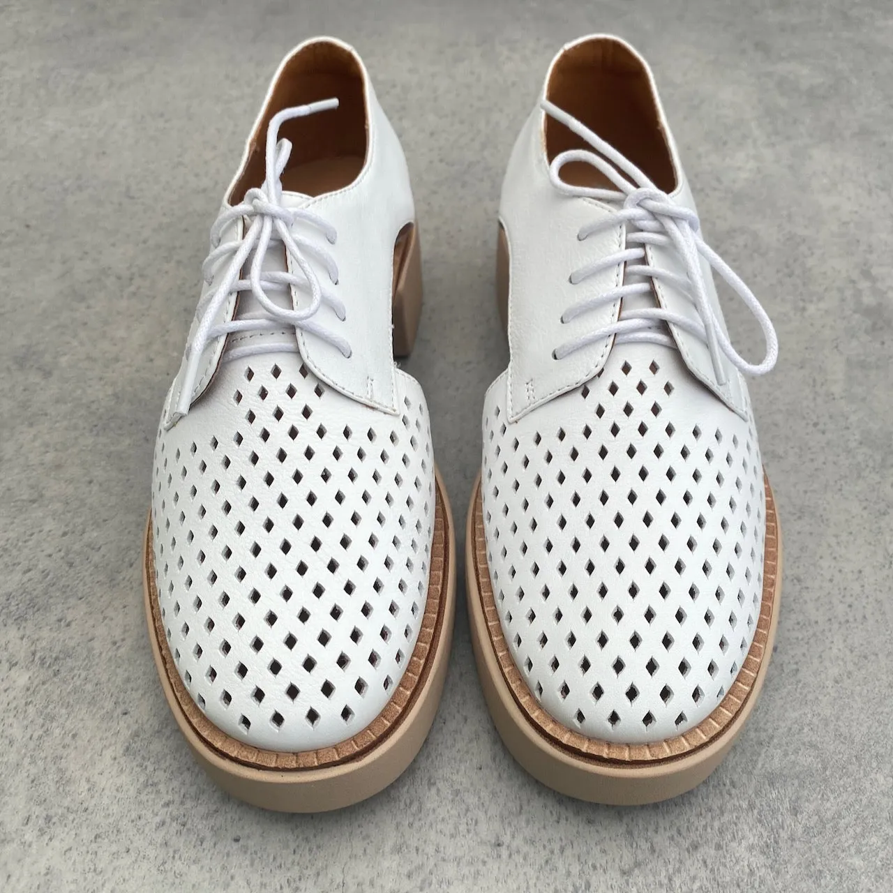 A&E Treacle - ONLINE ONLY