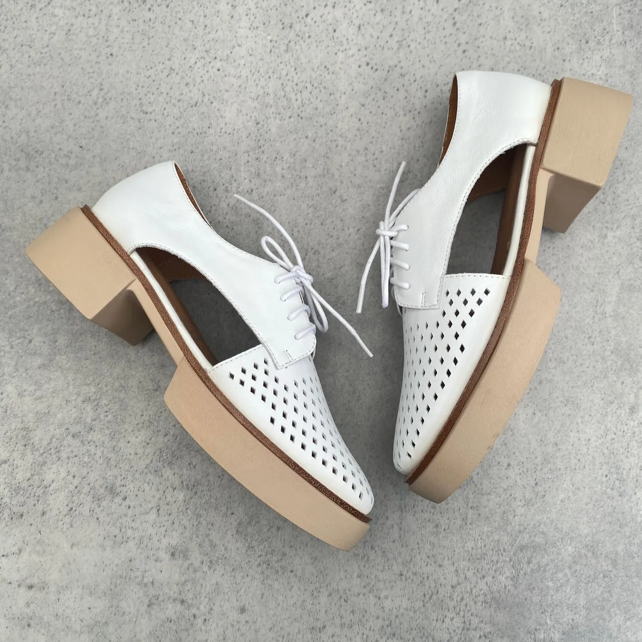 A&E Treacle - ONLINE ONLY