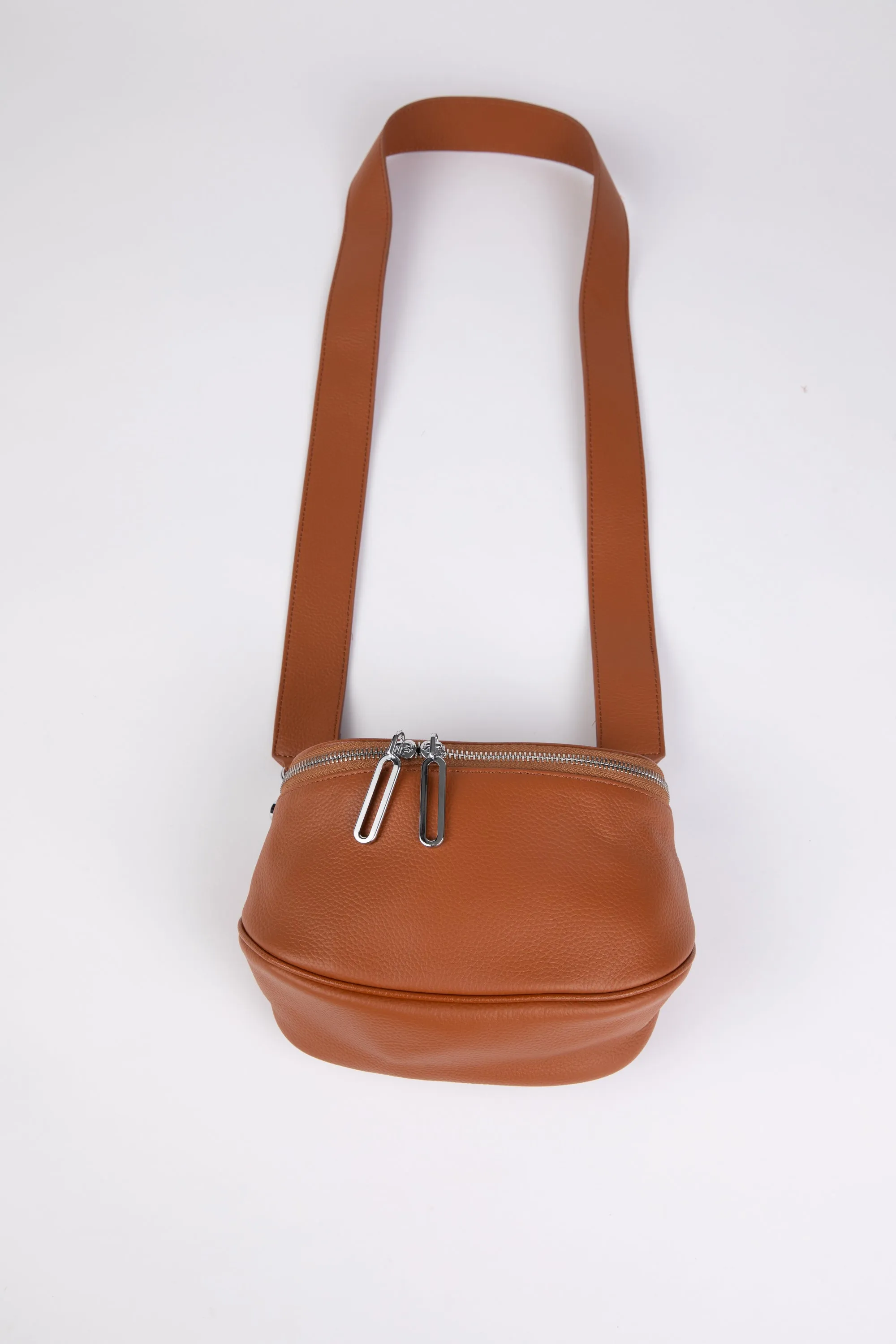 Kensington Pouch Bag - Tan