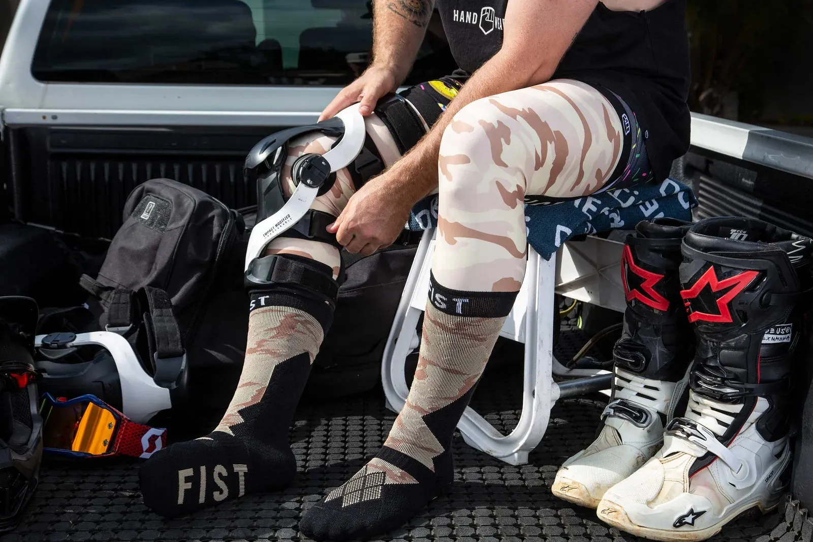 SANDSTORM CAMO MOTO SOCKS