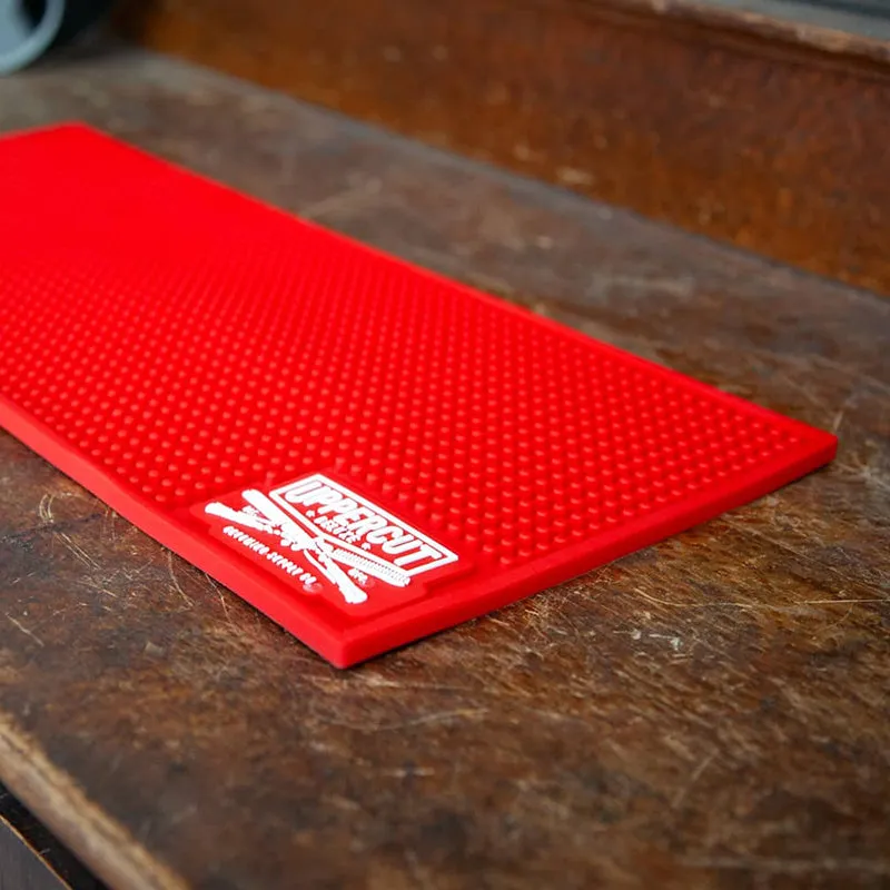 Uppercut Deluxe - Barber Mat, Switchblades